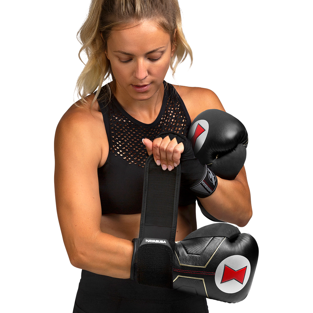 Marvel's Black Widow Boxing Gloves - Image 4