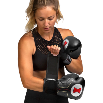 Marvel's Black Widow Boxing Gloves - Image 4