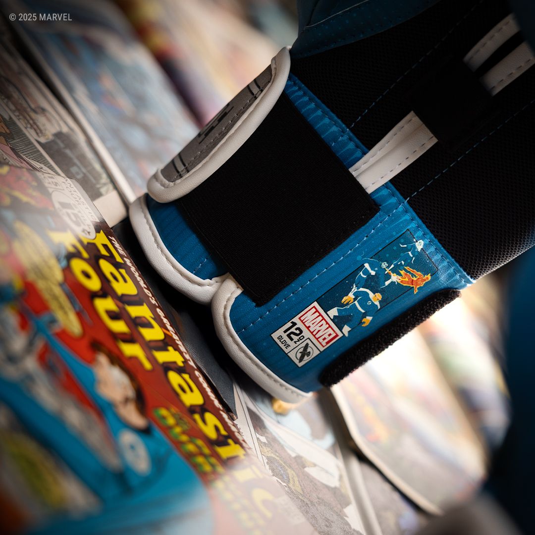 Marvel’s Classic Fantastic Four Boxing Gloves - Image 4