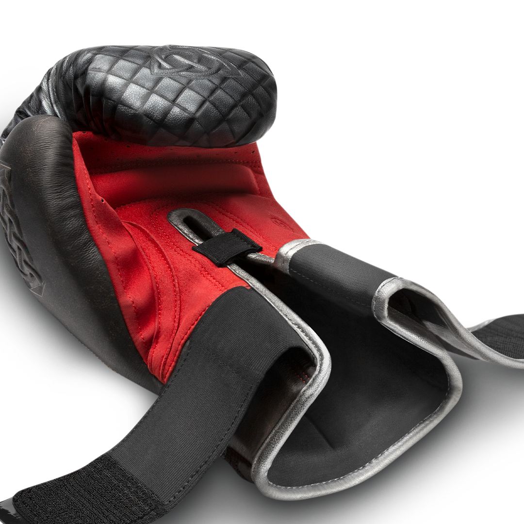 Marvel's Thor Boxing Gloves - Image 2