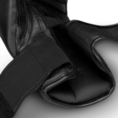 Marvel's The Punisher Boxing Gloves - Image 2