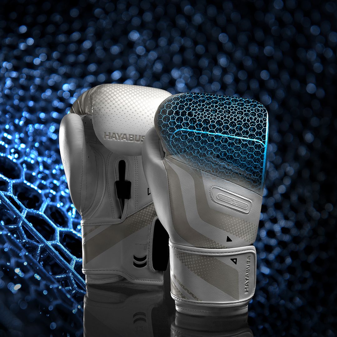 Next Generation Of Boxing Gloves: Hayabusa T3D