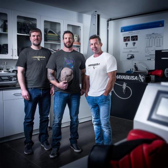 HAYABUSA HAS ITS COMPETITION ON THE ROPES