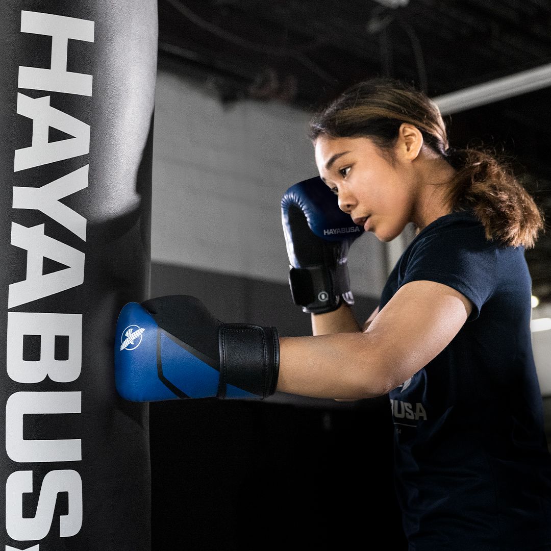 Hayabusa E1 Kids Boxing Gloves - Image 5