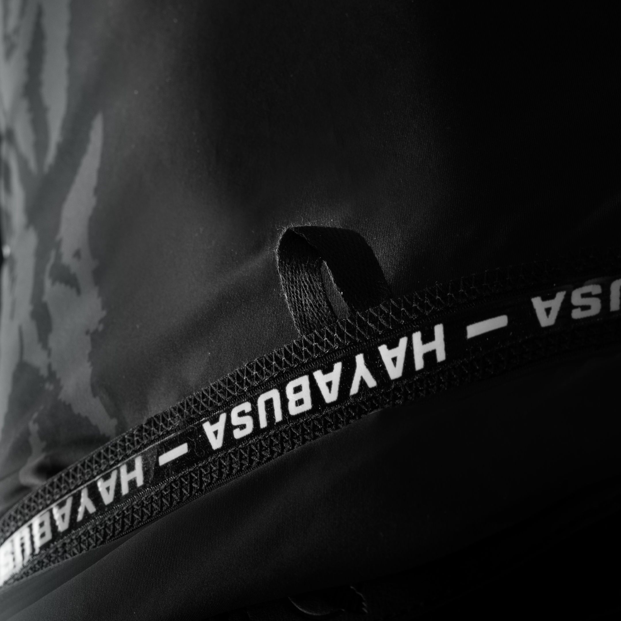 Hayabusa Men’s Apex Long Sleeve Rash Guard - Image 6