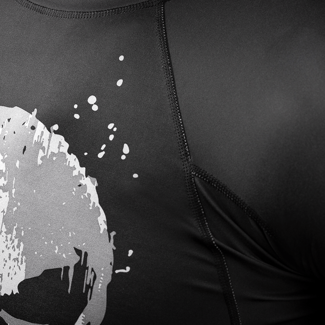 Marvel's The Punisher Long Sleeve Rash Guard - Image 6