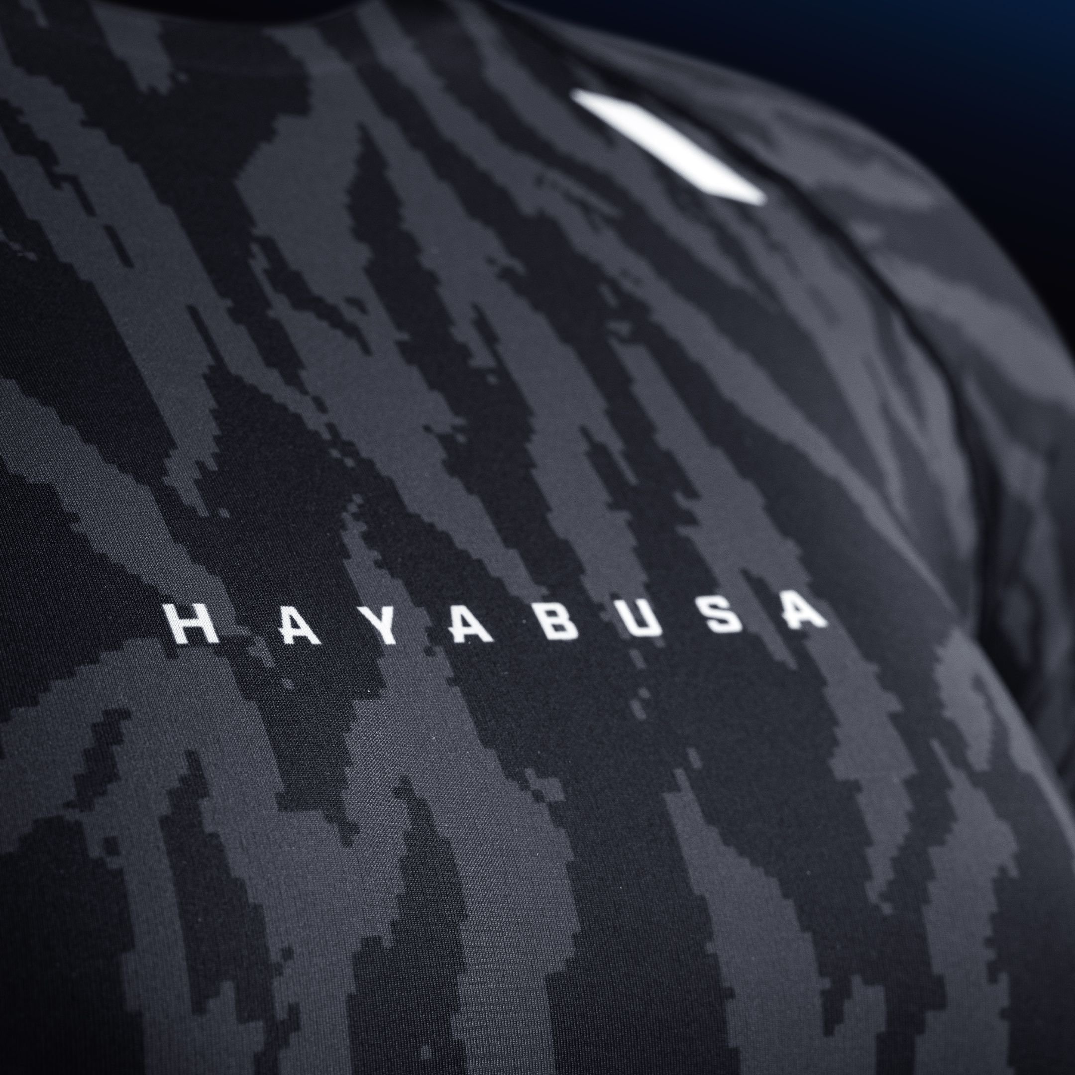 Hayabusa Women's Apex Short Sleeve Rash Guard - Image 3