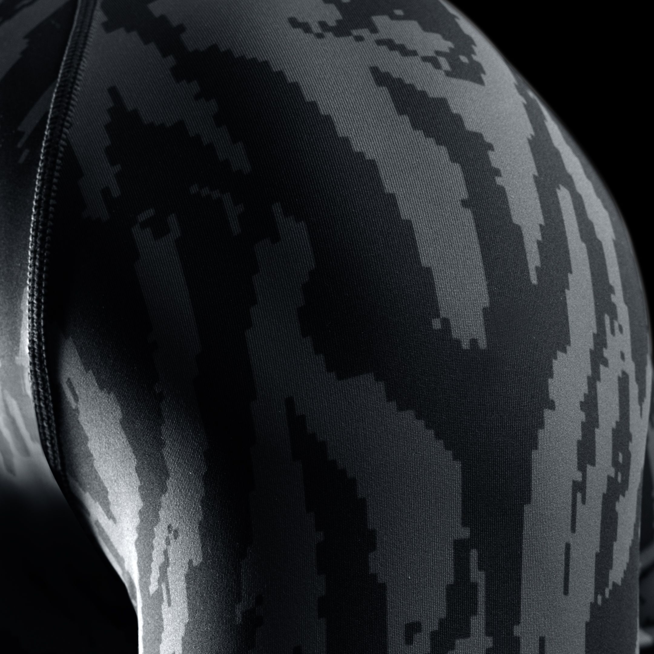 Hayabusa Men’s Apex Short Sleeve Rash Guard - Image 5