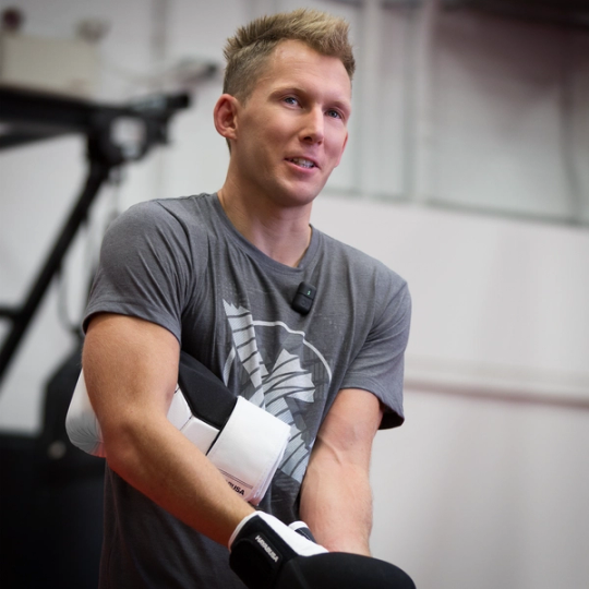 How to Throw a Proper Lead Hook Punch