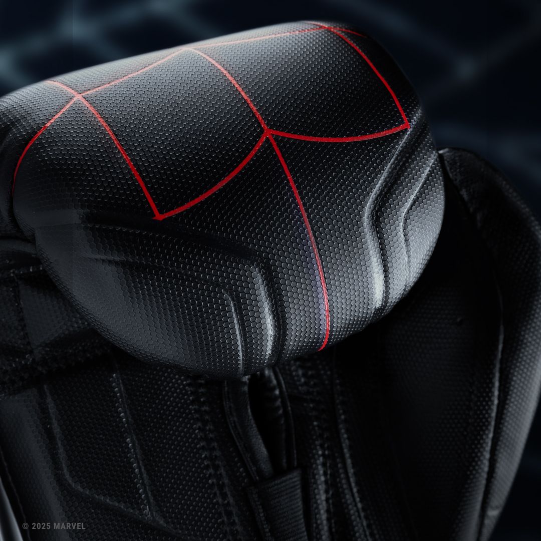 Hayabusa Miles Boxing Gloves | Marvel Hero Elite