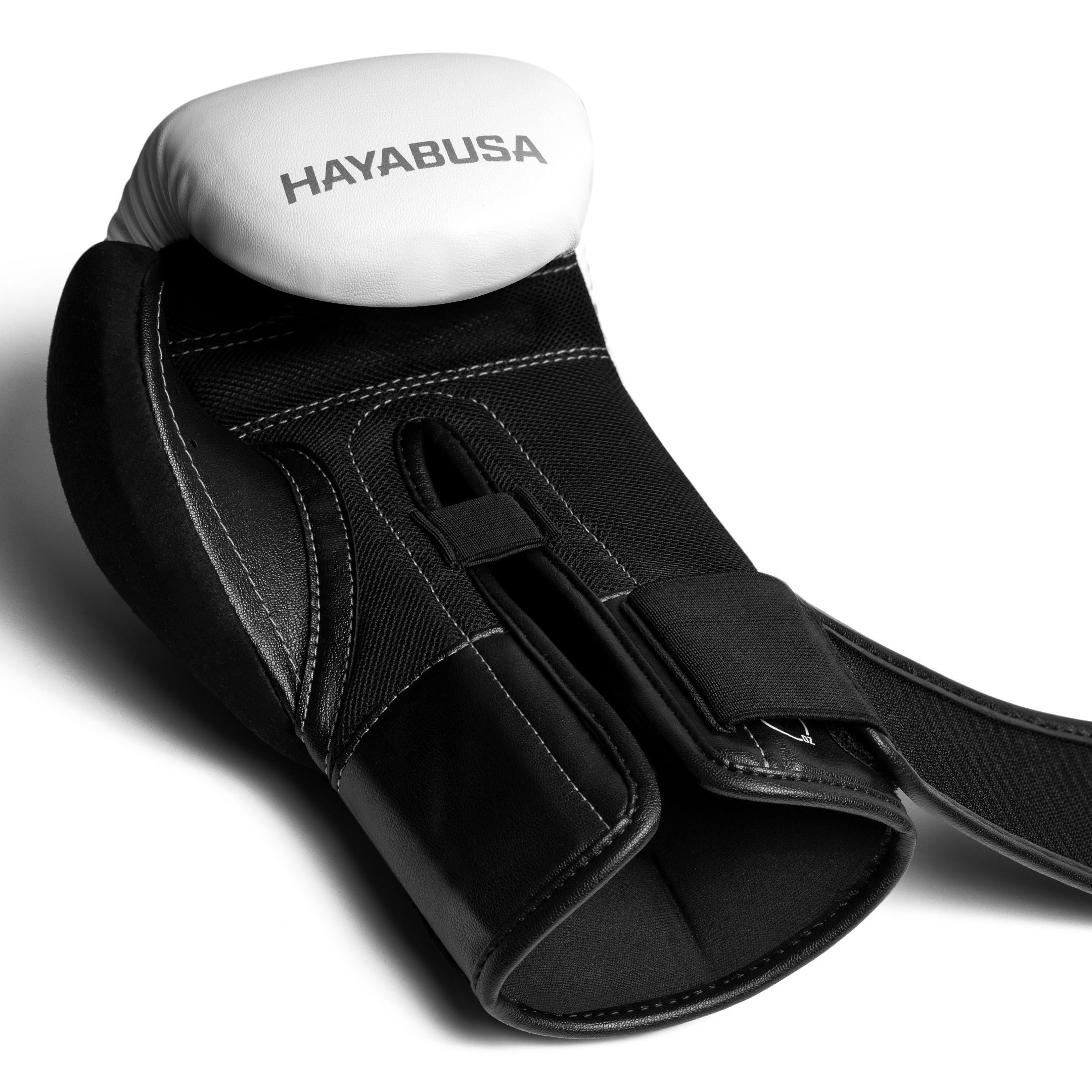 Hayabusa E1 Kids Boxing Gloves - Image 2