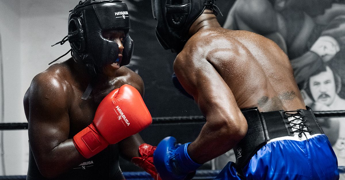 Pro Boxing Gloves s are perfect for training, helping to build muscle