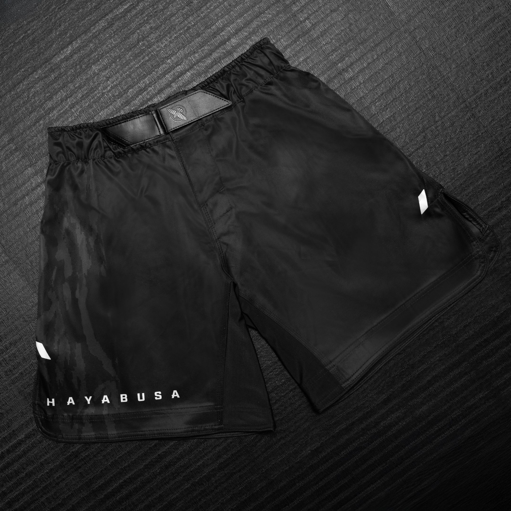 Hayabusa Men's Apex 3/4 Thigh Fight Shorts – Durable No-Gi Shorts
