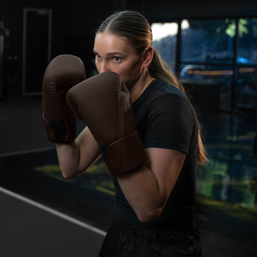 Boxing Gloves Material Guide: Leather vs. Engineered Leather vs. PU