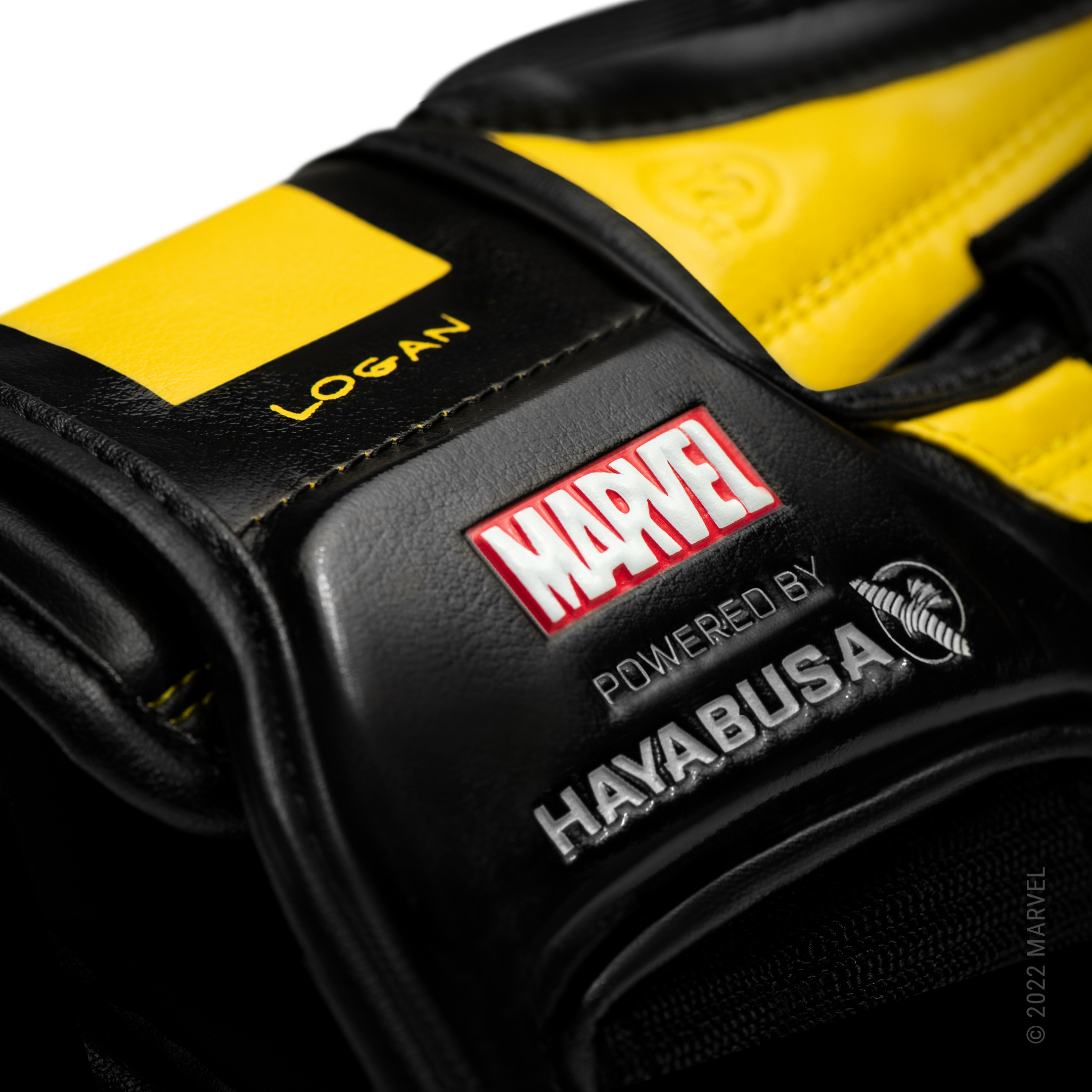 Marvel’s Wolverine Boxing Gloves - Image 3