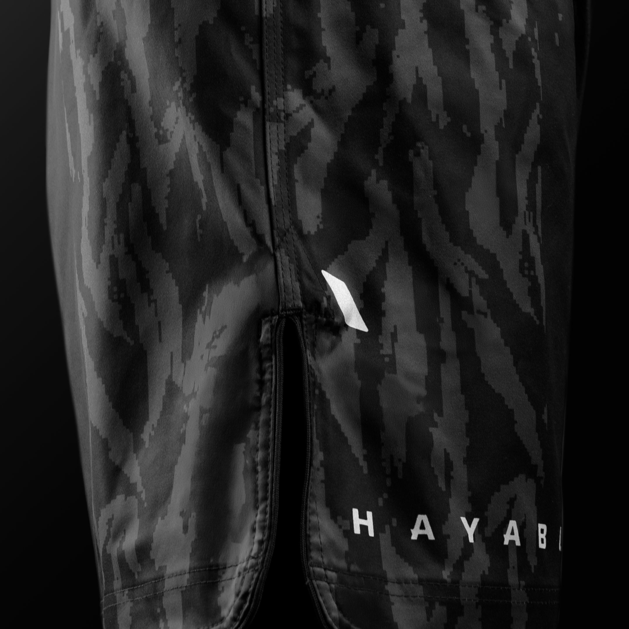 Hayabusa Men’s Apex Mid-Thigh Fight Shorts - Image 4