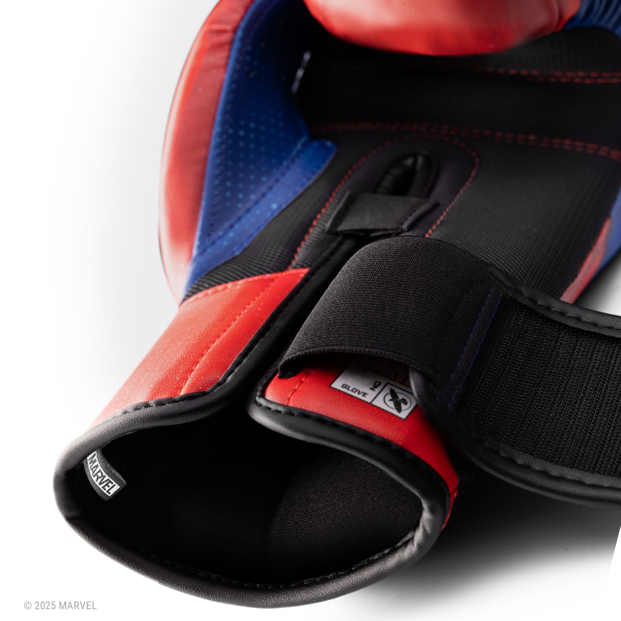 Marvel’s Classic Captain America Boxing Gloves - Image 3