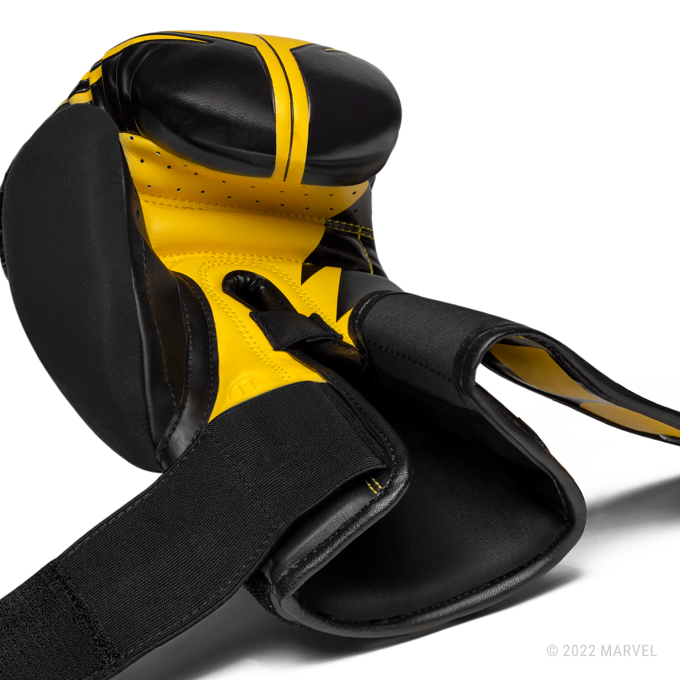 Marvel’s Wolverine Boxing Gloves - Image 2