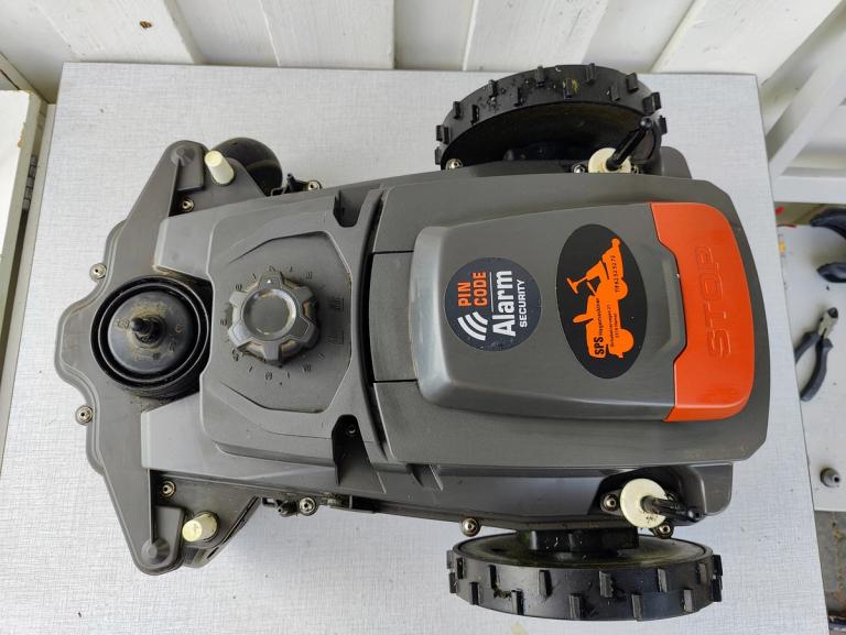 Husqvarna Automower 310 uten cover