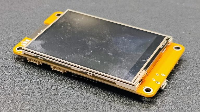 ESP32-2432S028R