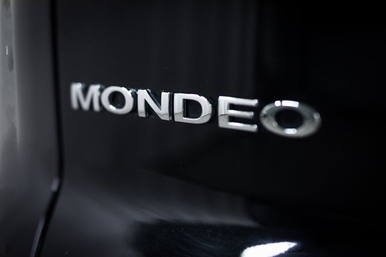 Ford Mondeo mk4.5, emblem