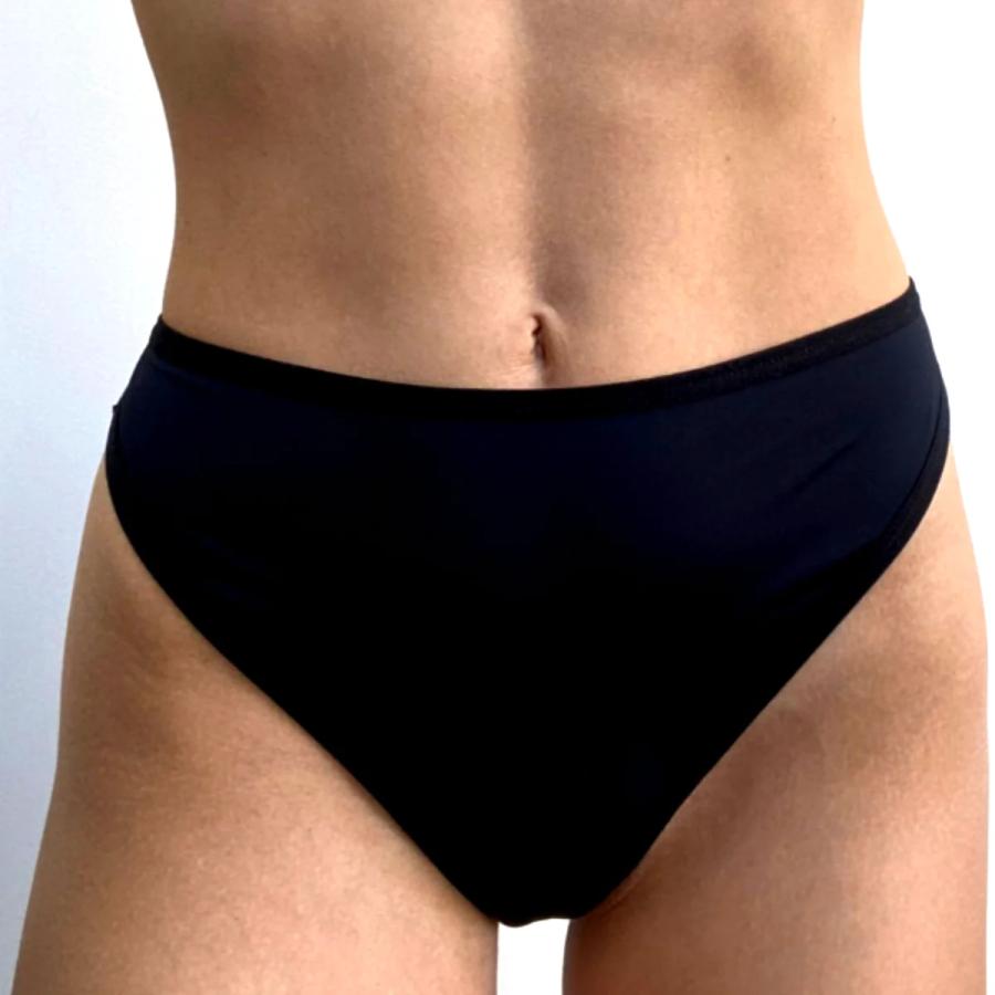 Gracie Sport Thong: Leakproof, Absorbent Knickers