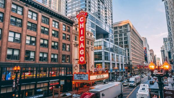 The Top 6 Hotels for Business in Chicago (+ a Bonus)