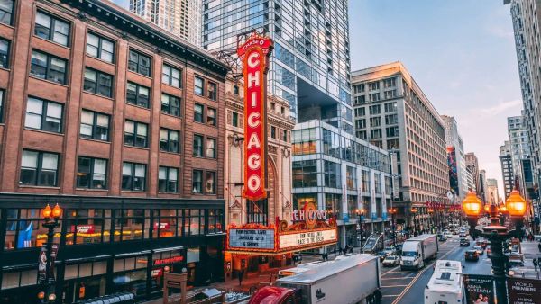 The Top 6 Hotels for Business in Chicago (+ a Bonus)