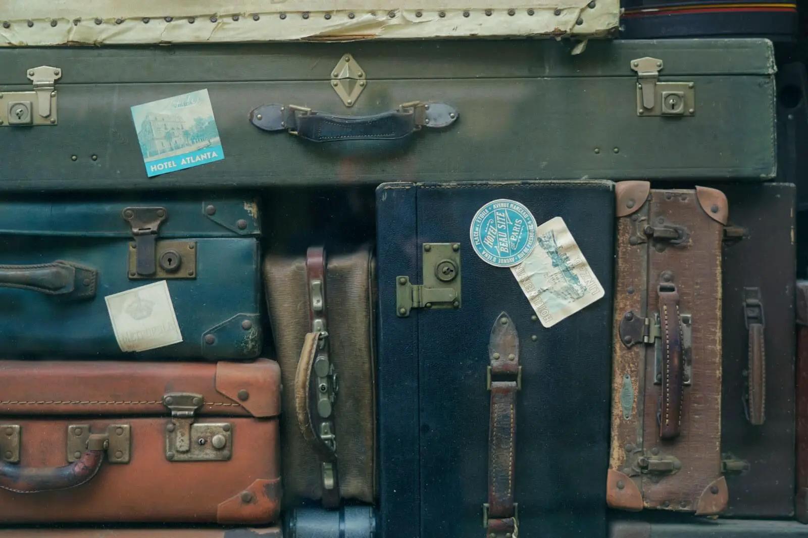 Top 10 Bags and Luggage with Shoe Compartments