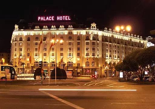 How to Avoid Wasting Time on Booking Your Next Hotel