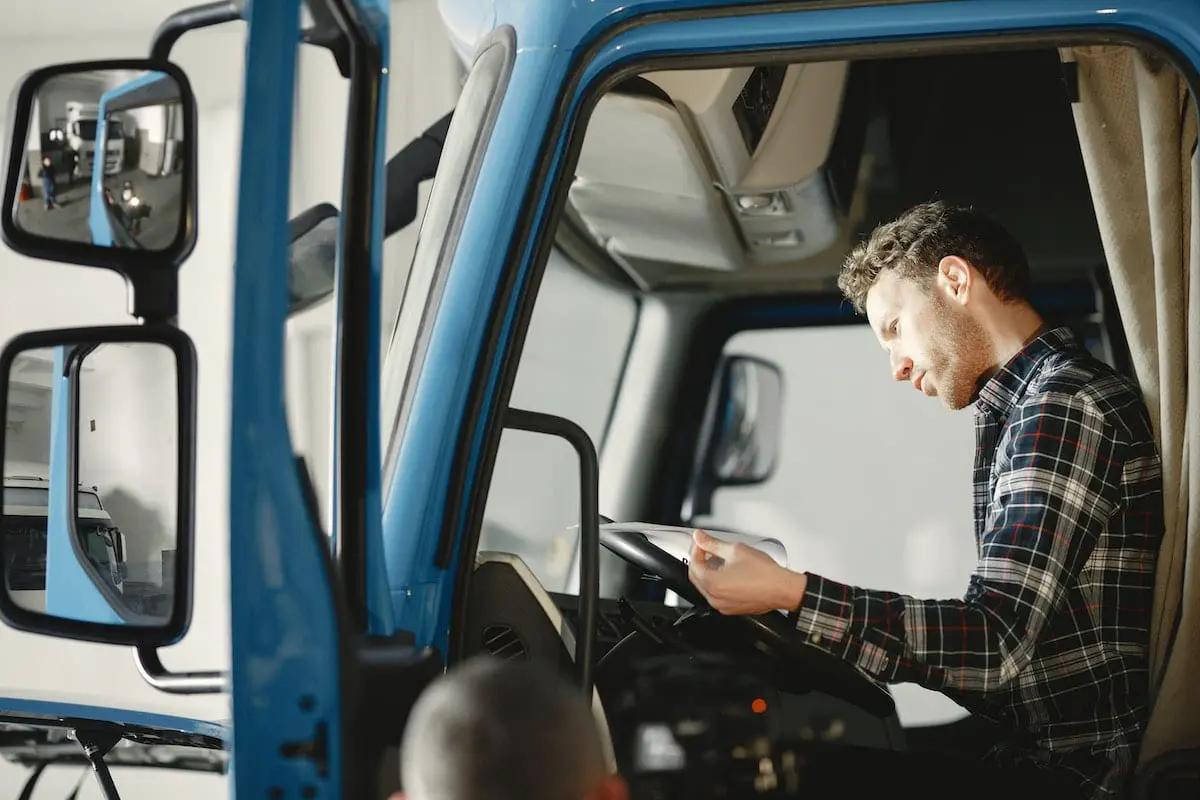 Lone Worker Safety for Your Fleet Drivers
