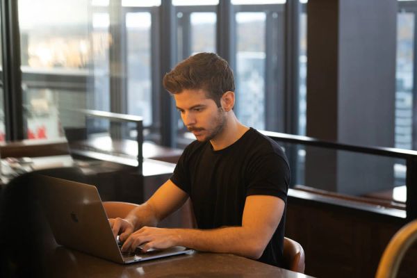 Gilbert: Group Hotel Booking Guide