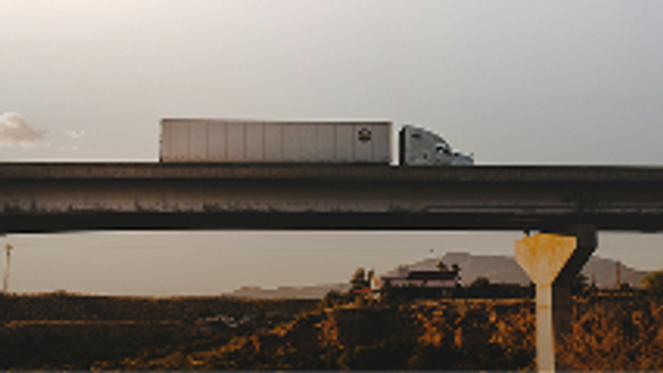 How Veriha Trucking Simplified Driver Lodging and Brought Visibility to Travel Spend with Engine