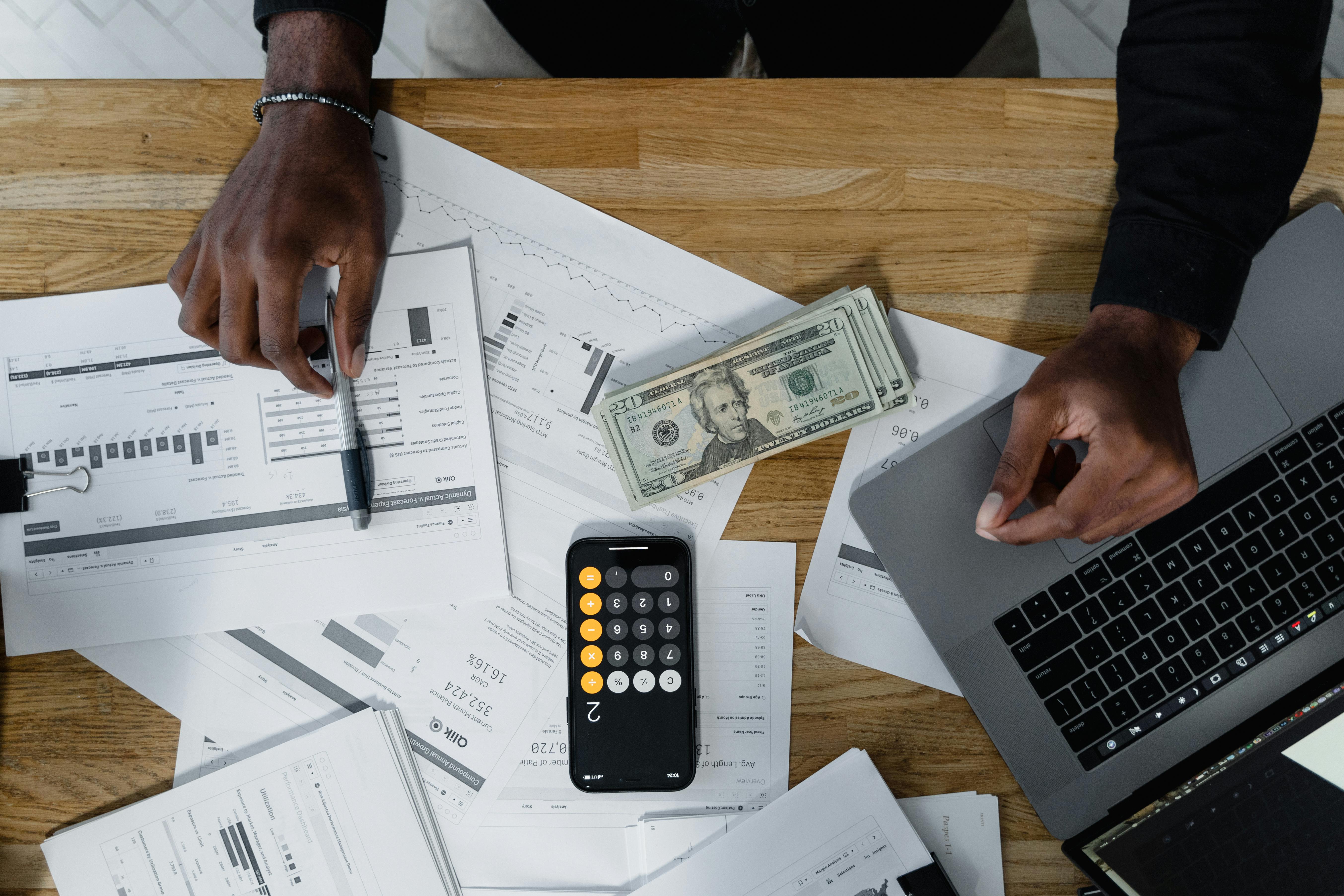 Business travel breakdown: Expenditures vs. expenses
