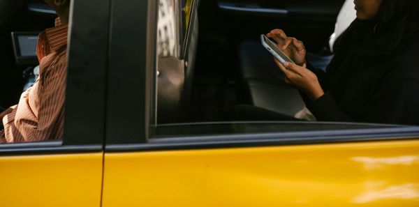 Top Travel Apps for Seamless Business Trips