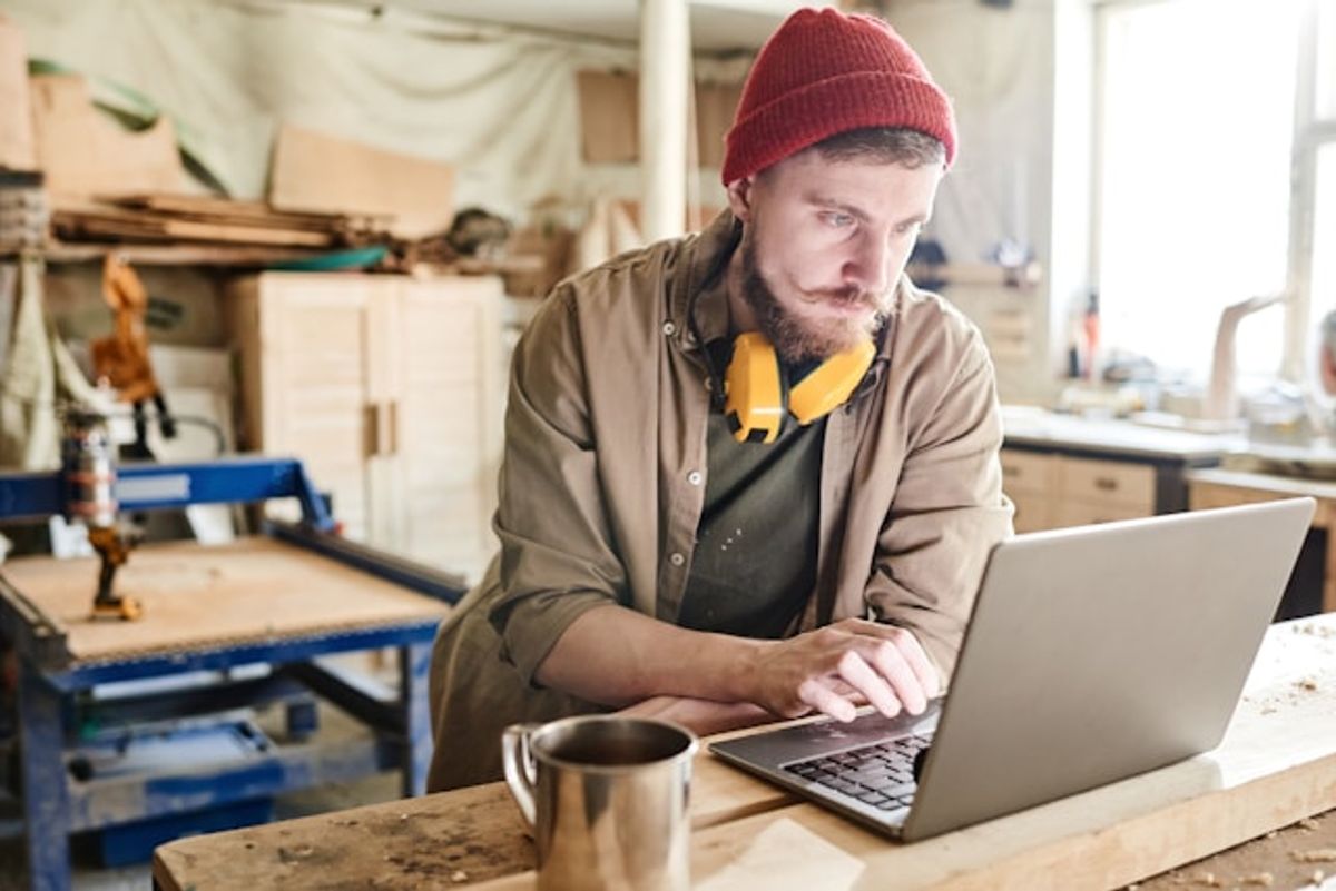 Employee Expense Cards: Control Company Spend Before It's Spent