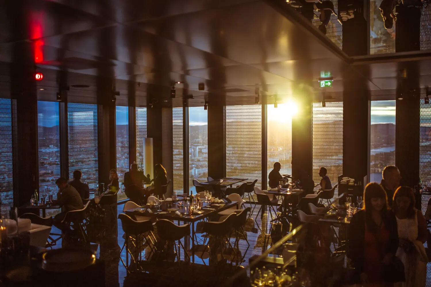 Your Guide to Large Group Hotel Bookings in Fort Wayne