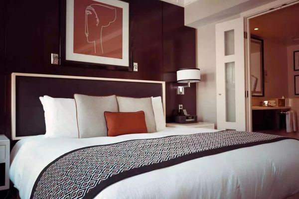Why a Hotel Room Is Better than Short-Term Housing
