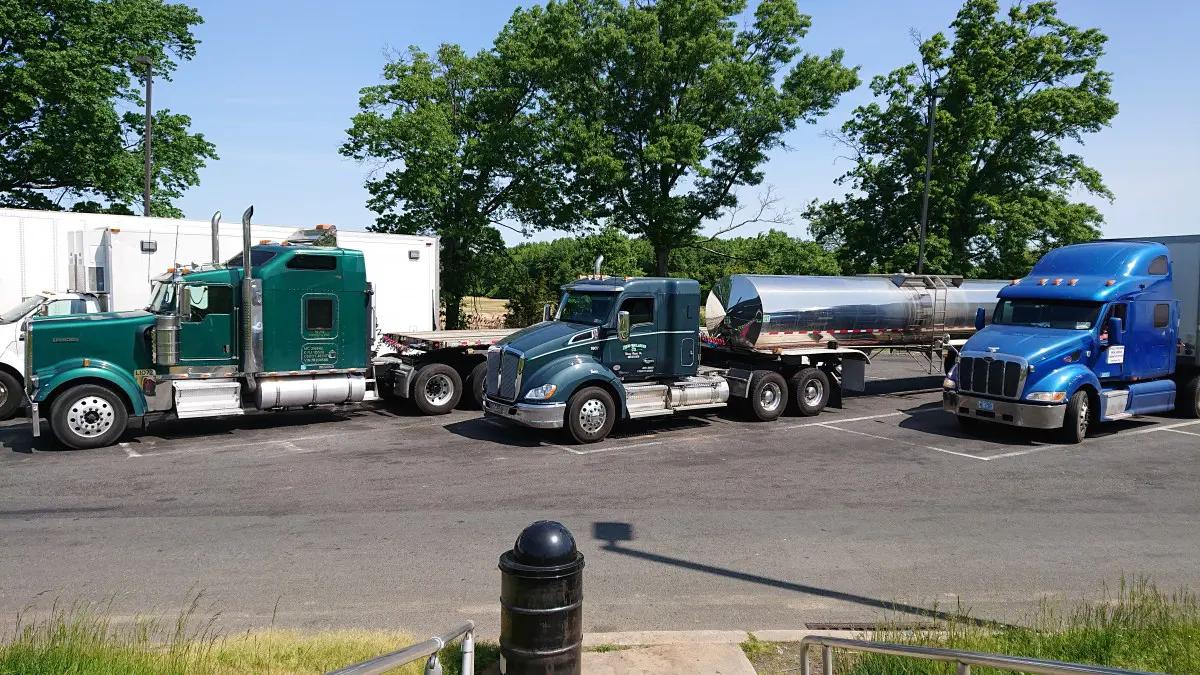 7+ Truck Friendly Hotel Chains