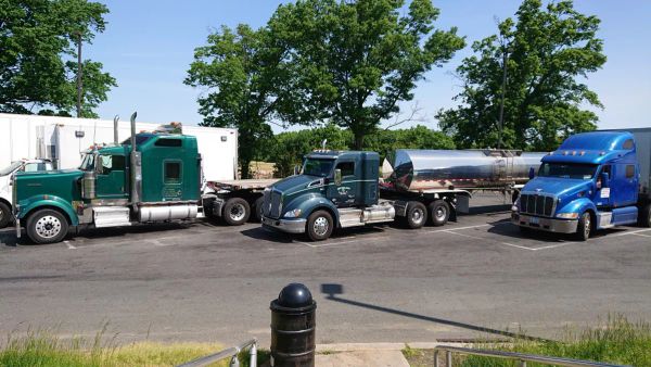 7+ Truck Friendly Hotel Chains