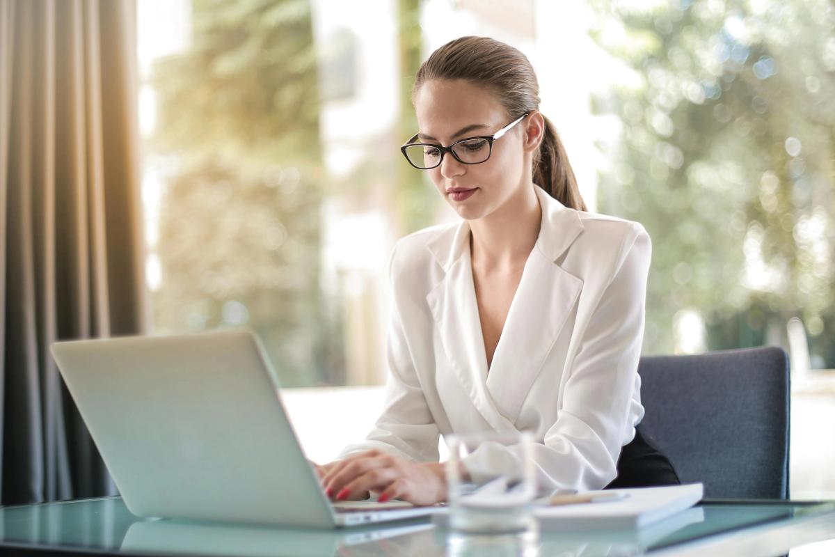 What's the best time to book a hotel? 5 business travel tips