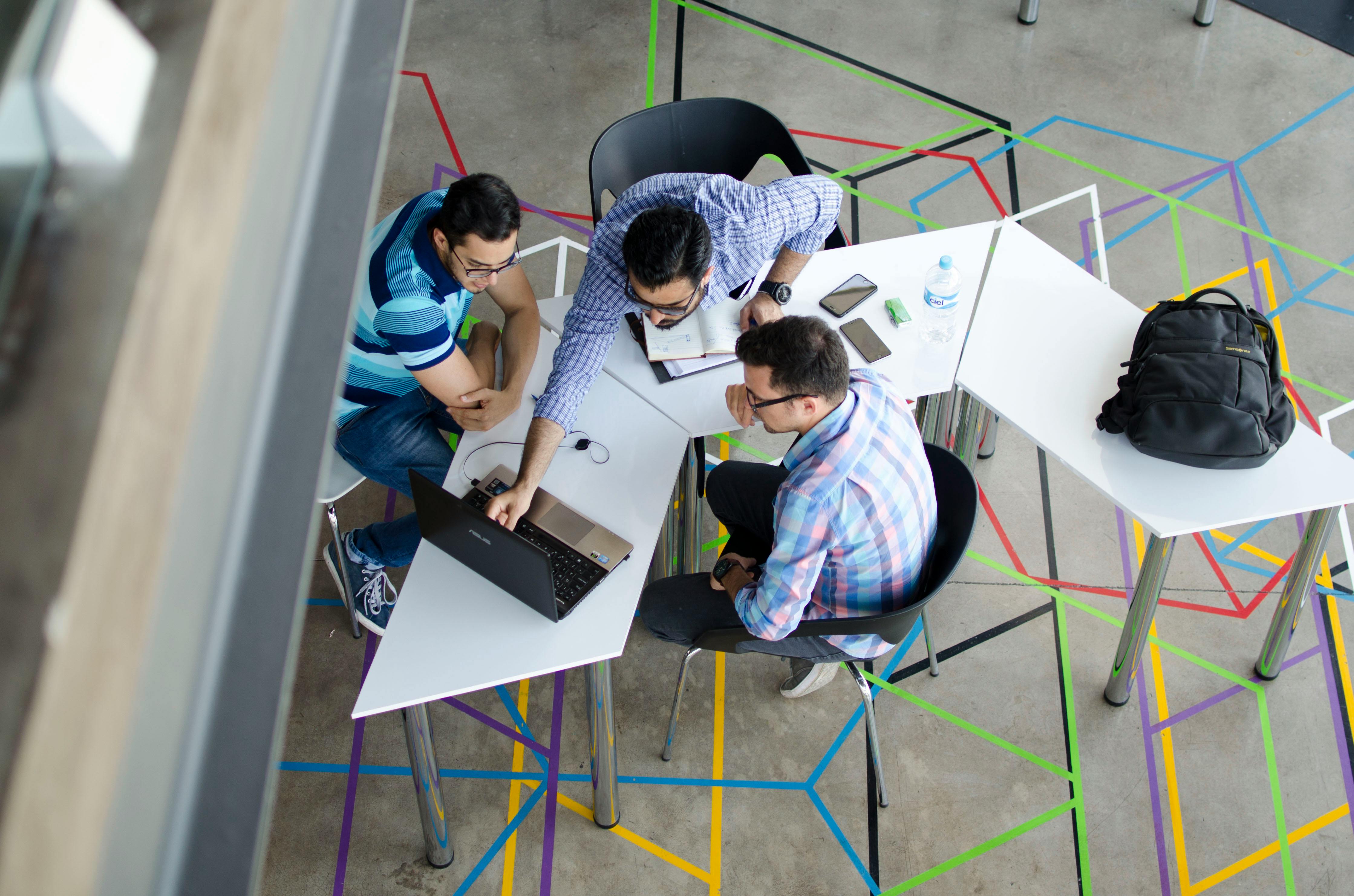How to plan a corporate event: Essential tips for organizers
