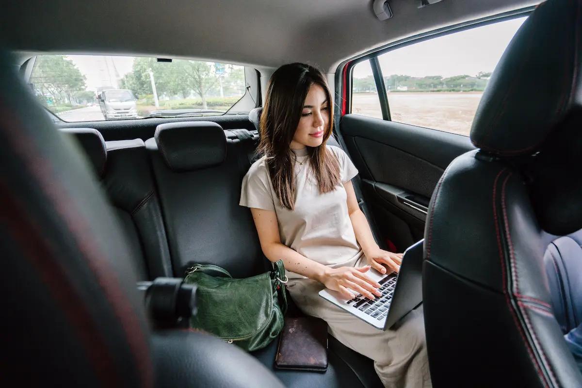 Managed vs unmanaged travel: which is right for your business?