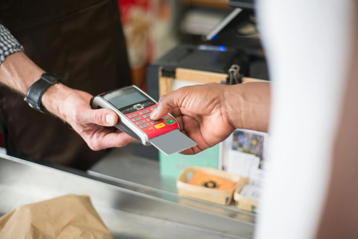 8 best prepaid travel cards for business travel 2025