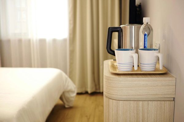 25 creative hotel amenities for business travelers