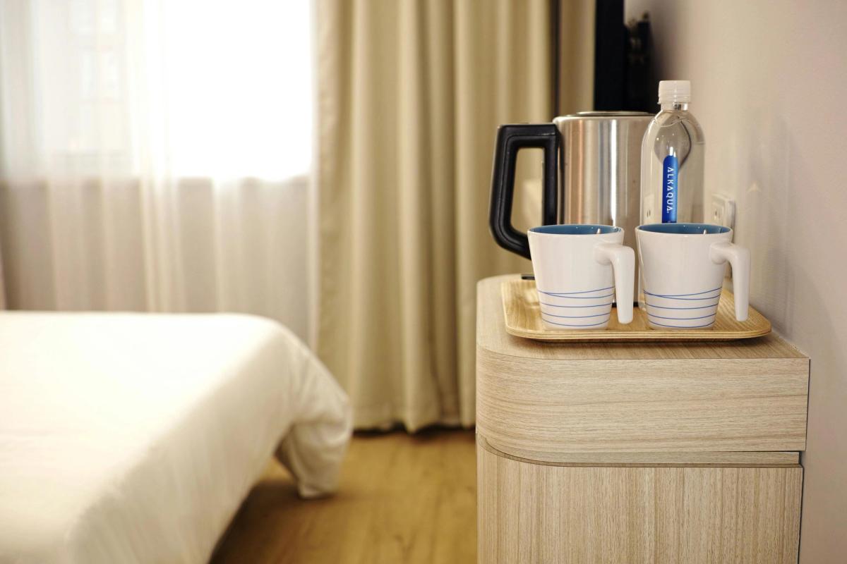 25 creative hotel amenities for business travelers