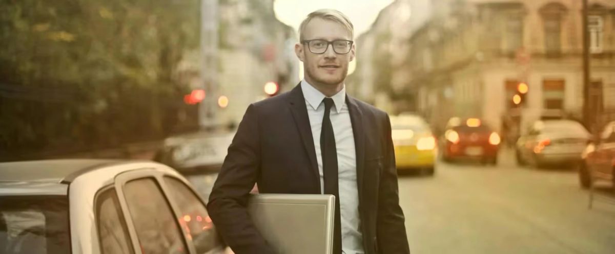 How to Create an Employee Travel Budget for Small Businesses