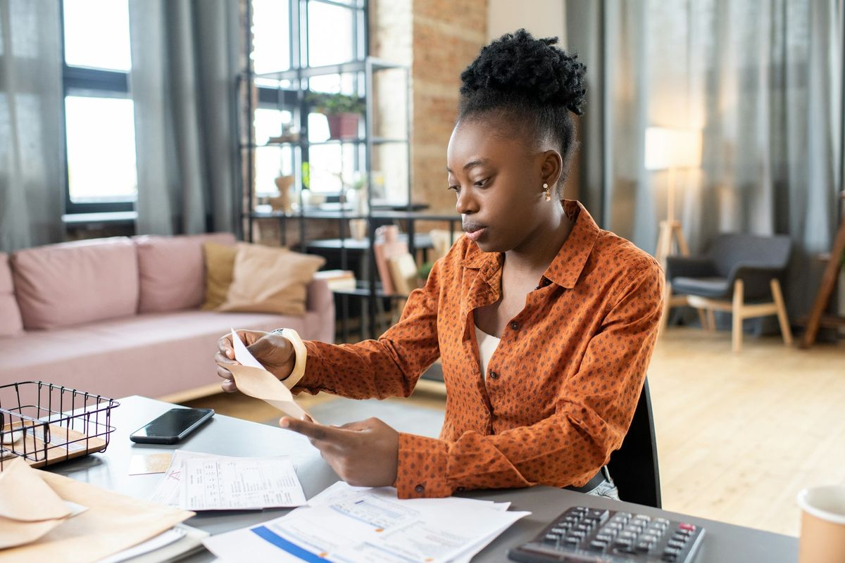 Travel Expense Policy Guide: How to Control Costs, Enforce Compliance, and Eliminate the Receipt Chase
