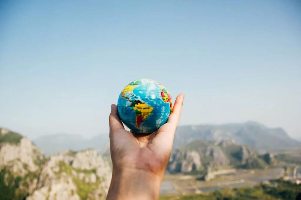 Why Your Institution Should Offer Travel Perks