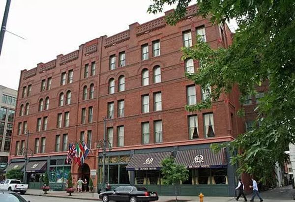 5 Best Hotels in Denver for the Smart Business Traveler
